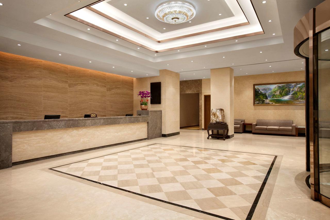 Ramada Shanghai Minhang Exterior foto